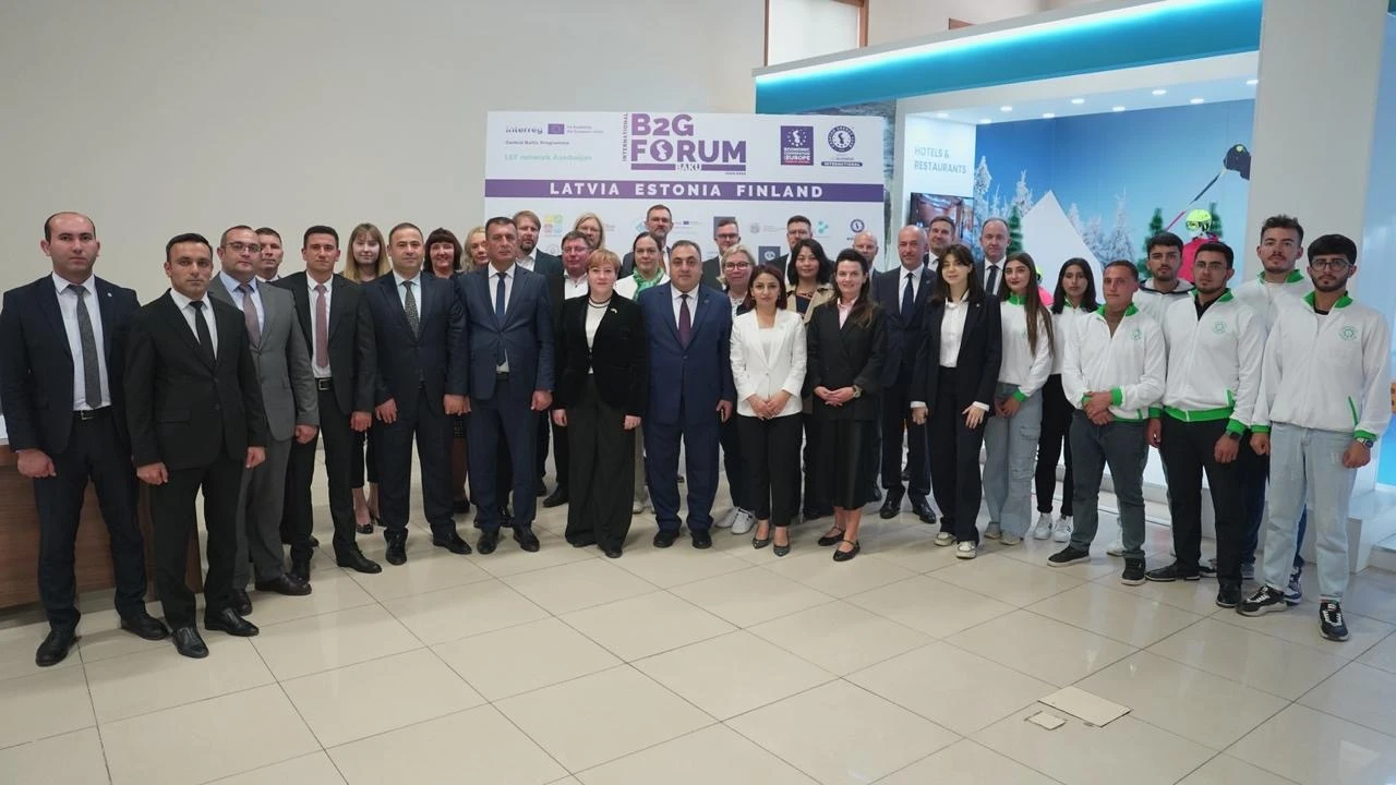 "Azərbaycan ürəkləri açır": Liqa Sıçeva, Latviya Ticarət və Sənaye Palatasının Azərbaycandakı nümayəndəsi — 9