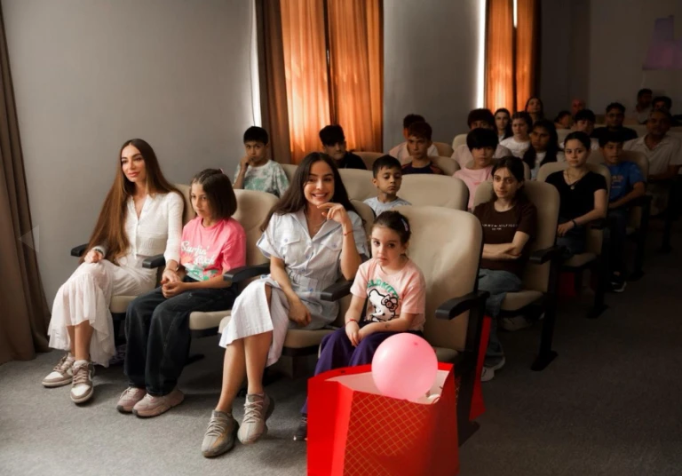Leyla Əliyeva və Arzu Əliyeva Lənkəranda