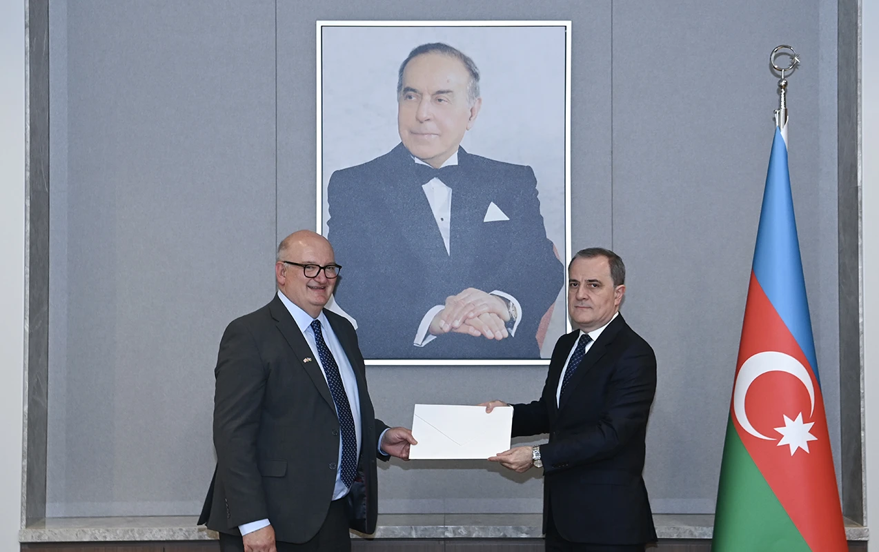 Ceyhun Bayramov səfiri qəbul edib