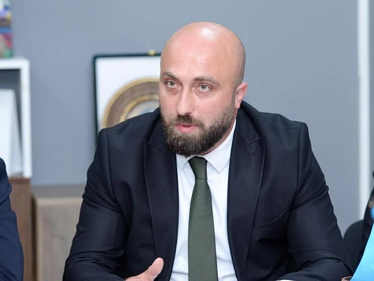 Ayaz Mustafayev onu "Space xəbər"ə rəhbər gətirdi