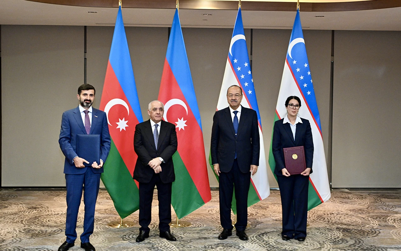 Baş nazirlərin iştirakı ilə ikitərəfli sənədlər imzalandı