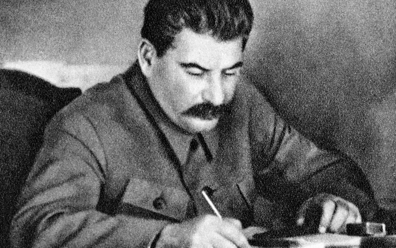 Stalinin imzaladığı məxfi sənəd hərracda satıldı
