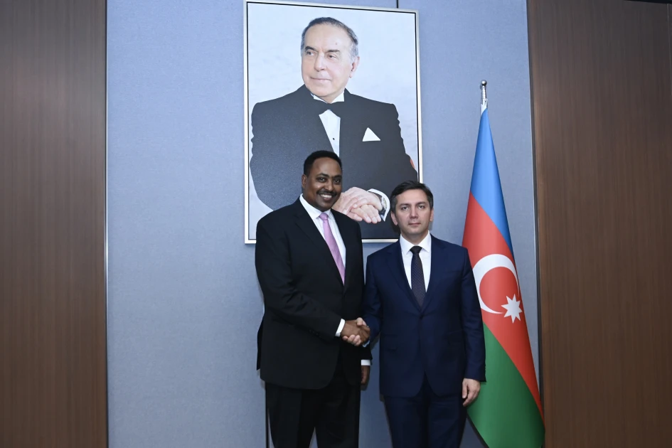 Yalçın Rəfiyev onunla görüşüb
