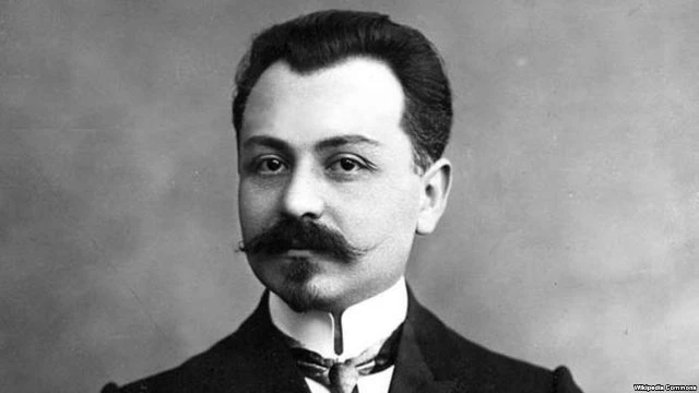  Fətəli xan Xoyski: sui-qəsd etdilər, cəmi 44 il ömür sürdü 