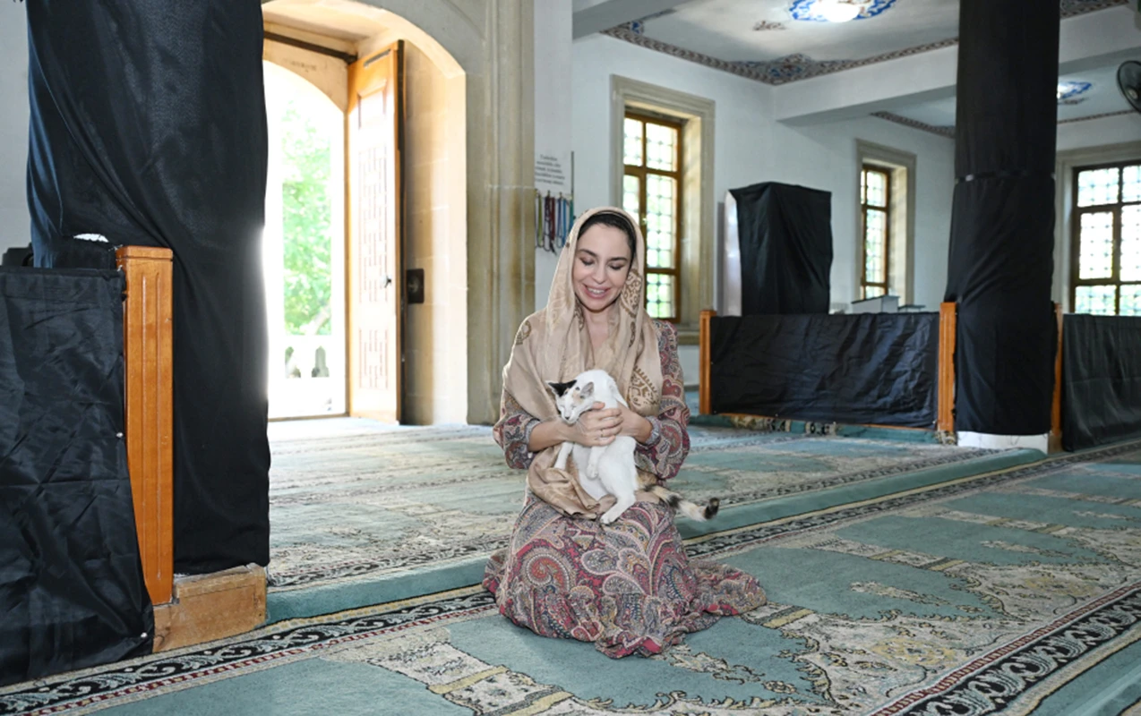 Leyla Əliyeva Yevlaxda Cümə məscidində