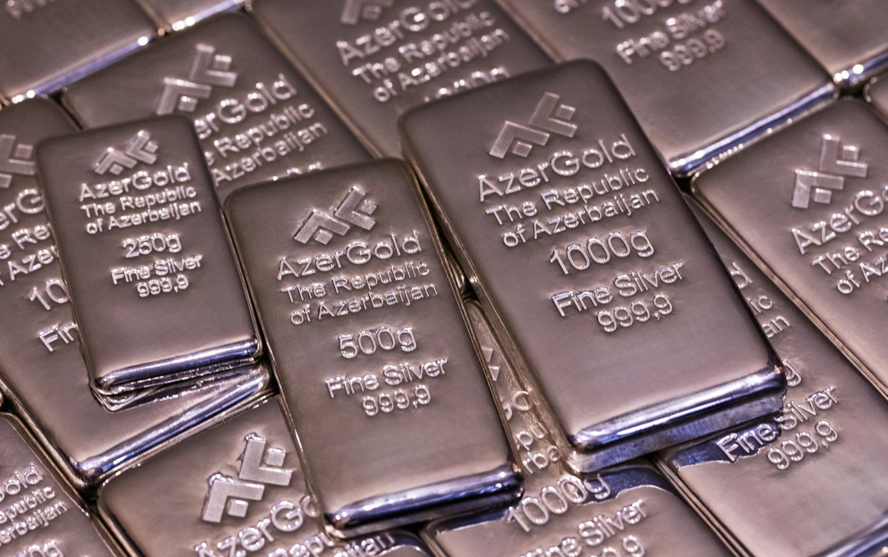“AzerGold” ilk dəfə yerli bazara gümüş külçələr təqdim etdi
