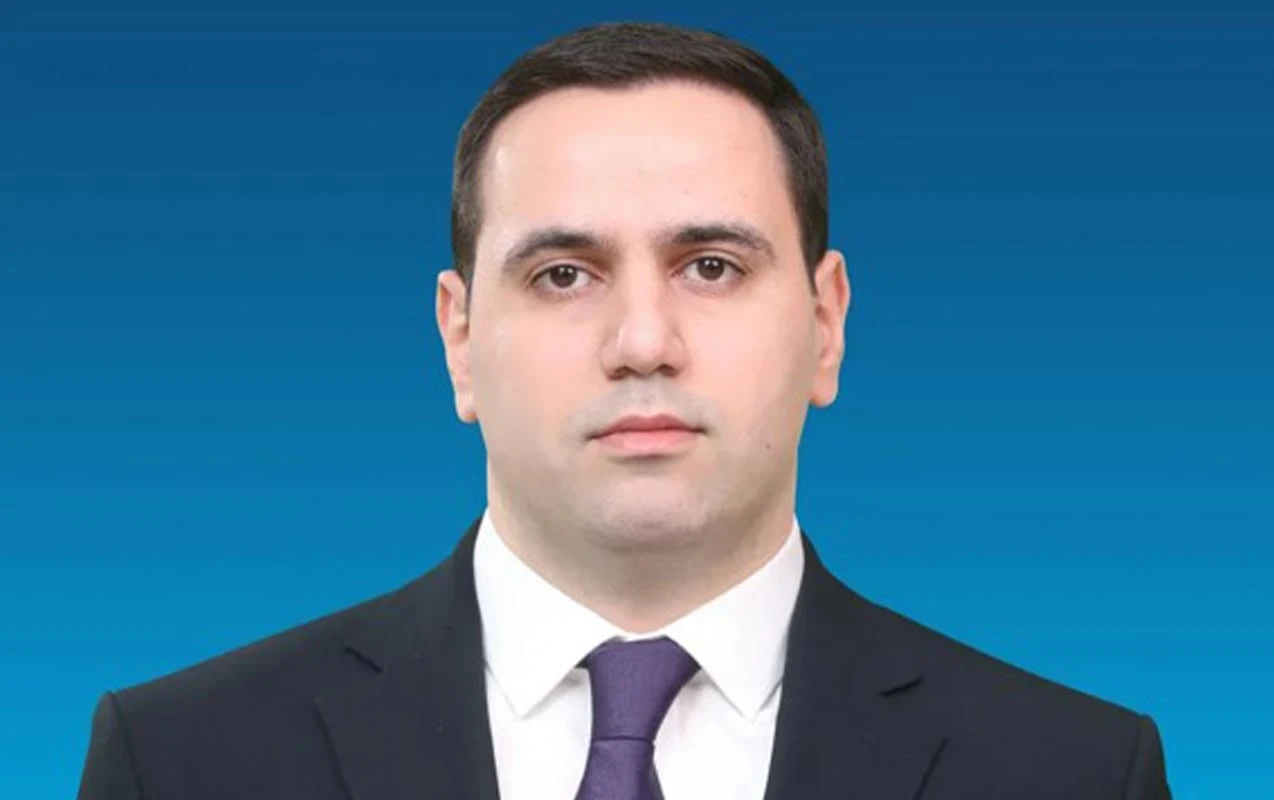 Qoşqar Təhməzliyə yeni müavin təyin olundu