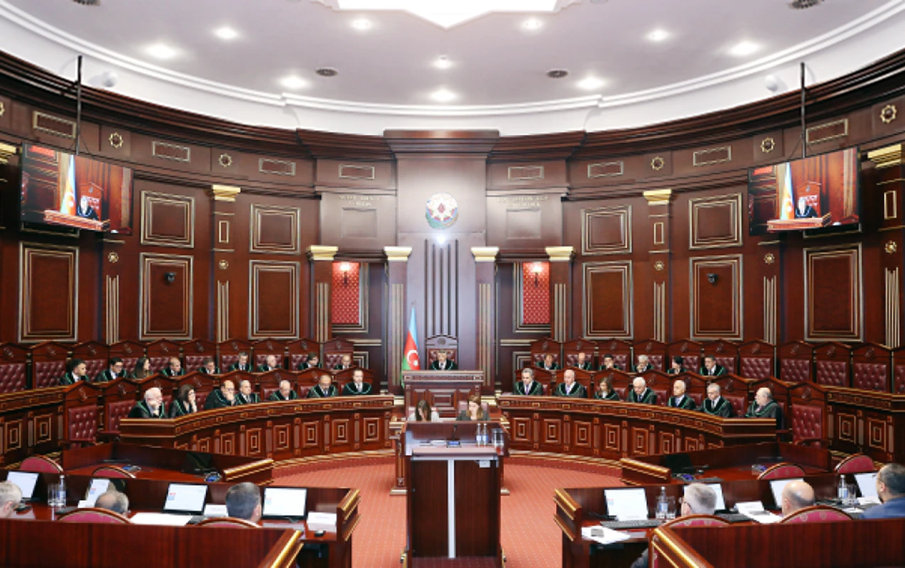 Ali Məhkəmə Plenumunun növbəti iclası keçirildi
