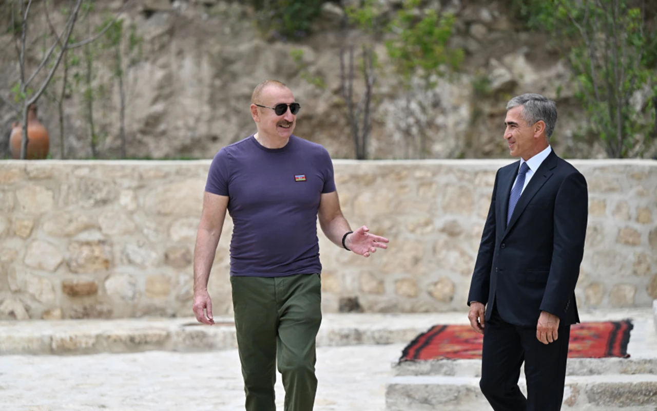 Prezident “Yasəmən” hotelin yeni korpuslarını gəzdi