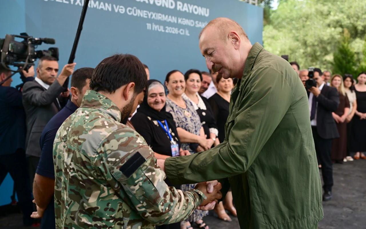 İlham Əliyev Quzeyxırmanda sakinlərlə görüşdü