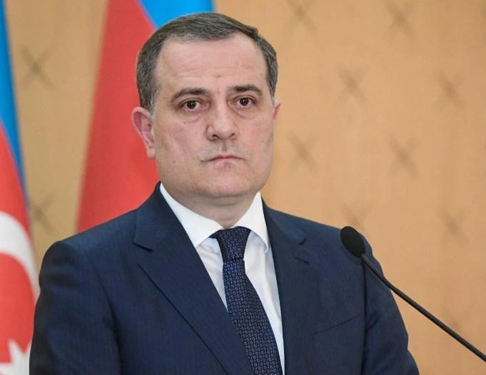 Ceyhun Bayramov Rusiyaya getdi