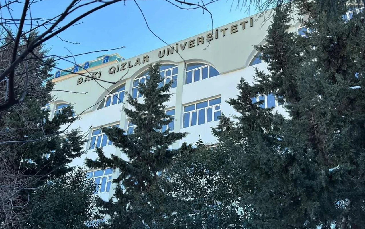 Tələbələri özəl universitetlərə köçürüləcək - Rəsmi