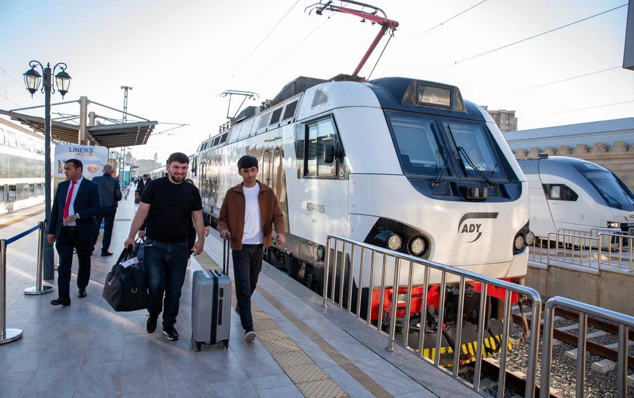 Dəmir yolu bileti paketləri satılacaq - Gündəlik, həftəlik, aylıq