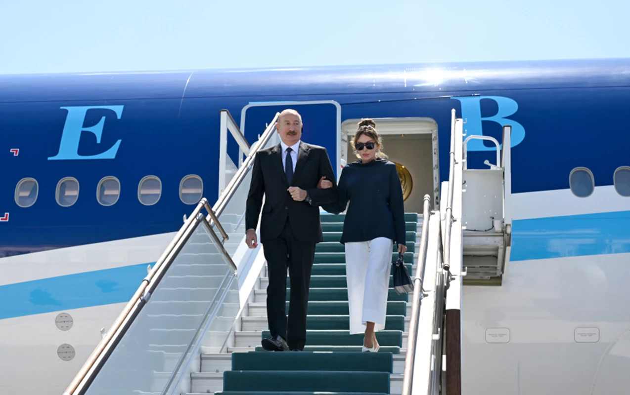 Prezident xanımı ilə Özbəkistandadır