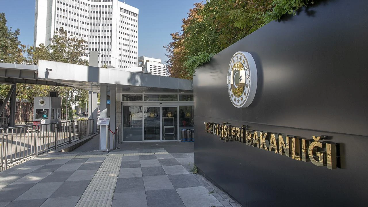 Səfir Türkiyə XİN-ə çağırıldı - Gəminin vurulmasına görə