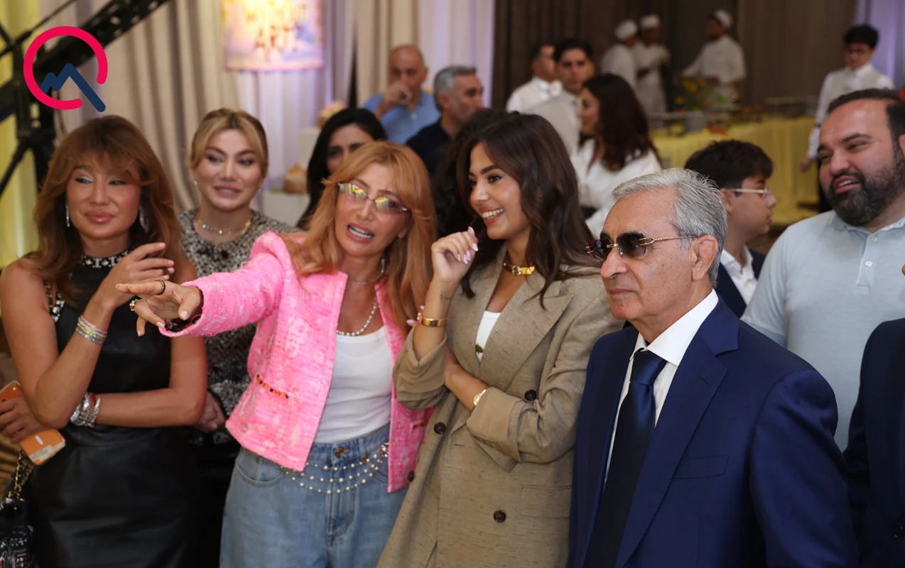 İlham Rəhimov nəvəsi Kəmalənin sərgisində