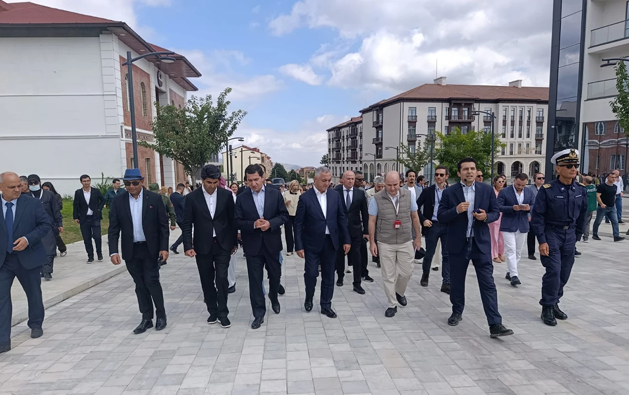 Xarici diplomatlar Xankəndidə