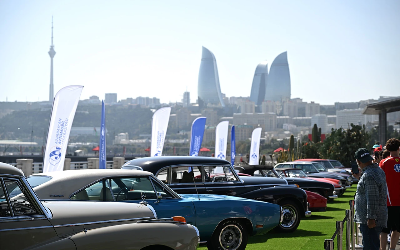 AAF Formula 1 zamanı klassik avtomobillərin sərgisini keçirir