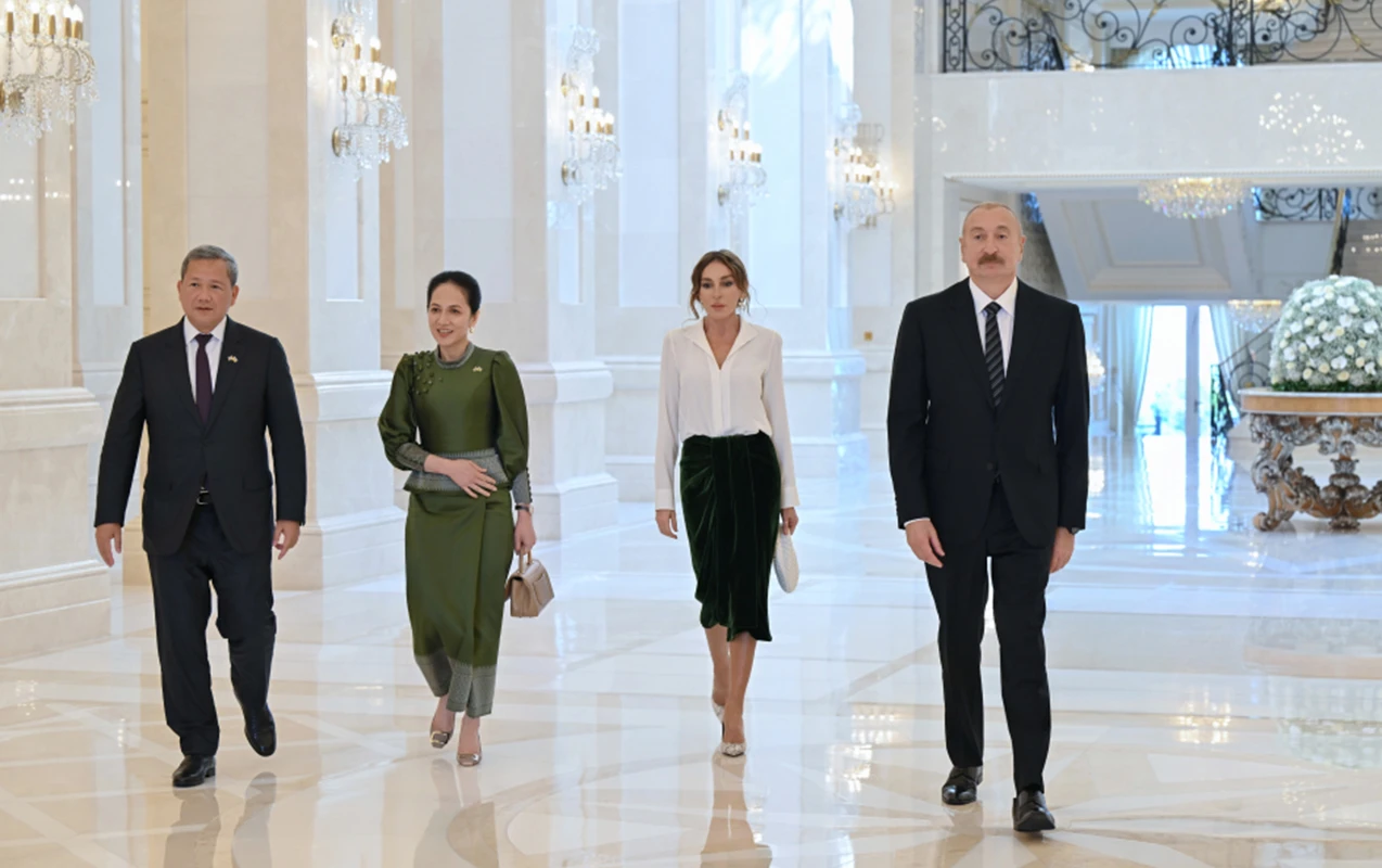 Prezidentlə xanımının adından rəsmi nahar verildi