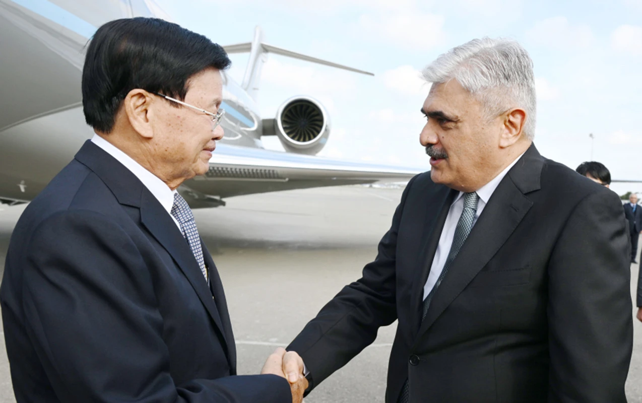 Laos Prezidenti Azərbaycanda