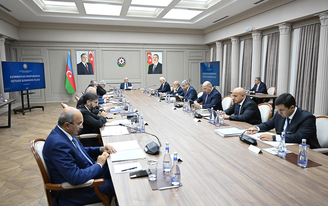 İqtisadi Şuranın növbəti iclası keçirildi