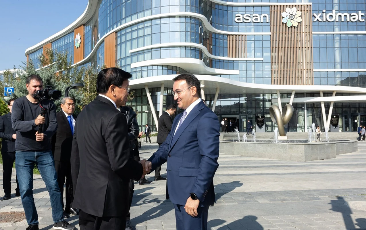Laos Prezidenti “ASAN xidmət”də