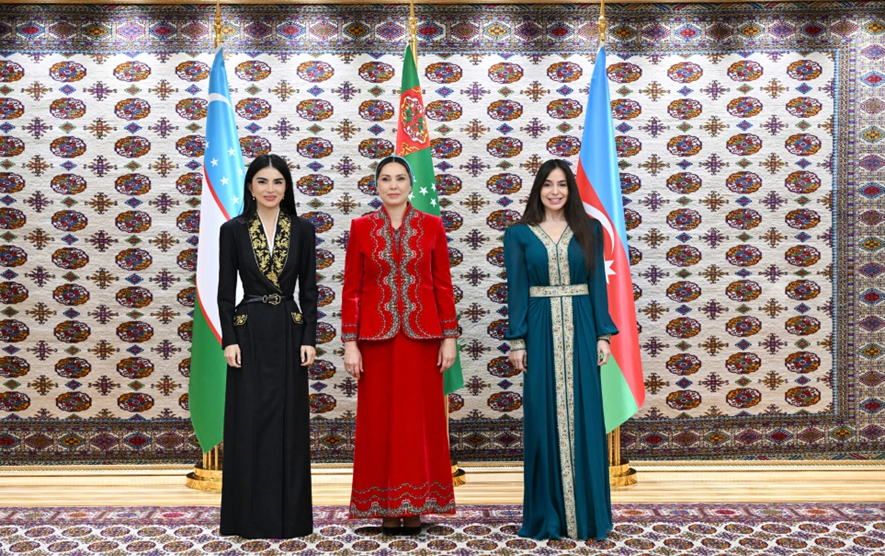 Leyla Əliyeva Berdiməhəmmədov və Mirziyoyevin qızları ilə görüşdü