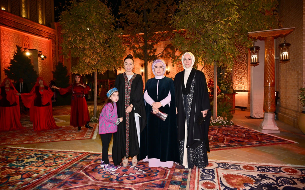 Leyla Əliyeva Əminə Ərdoğanla bir arada