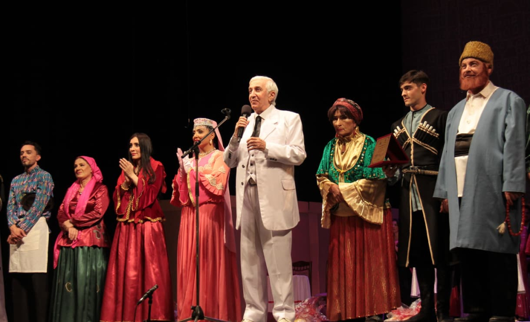 Akademik Musiqili Teatrın balet artistləri mükafatlandırılıb