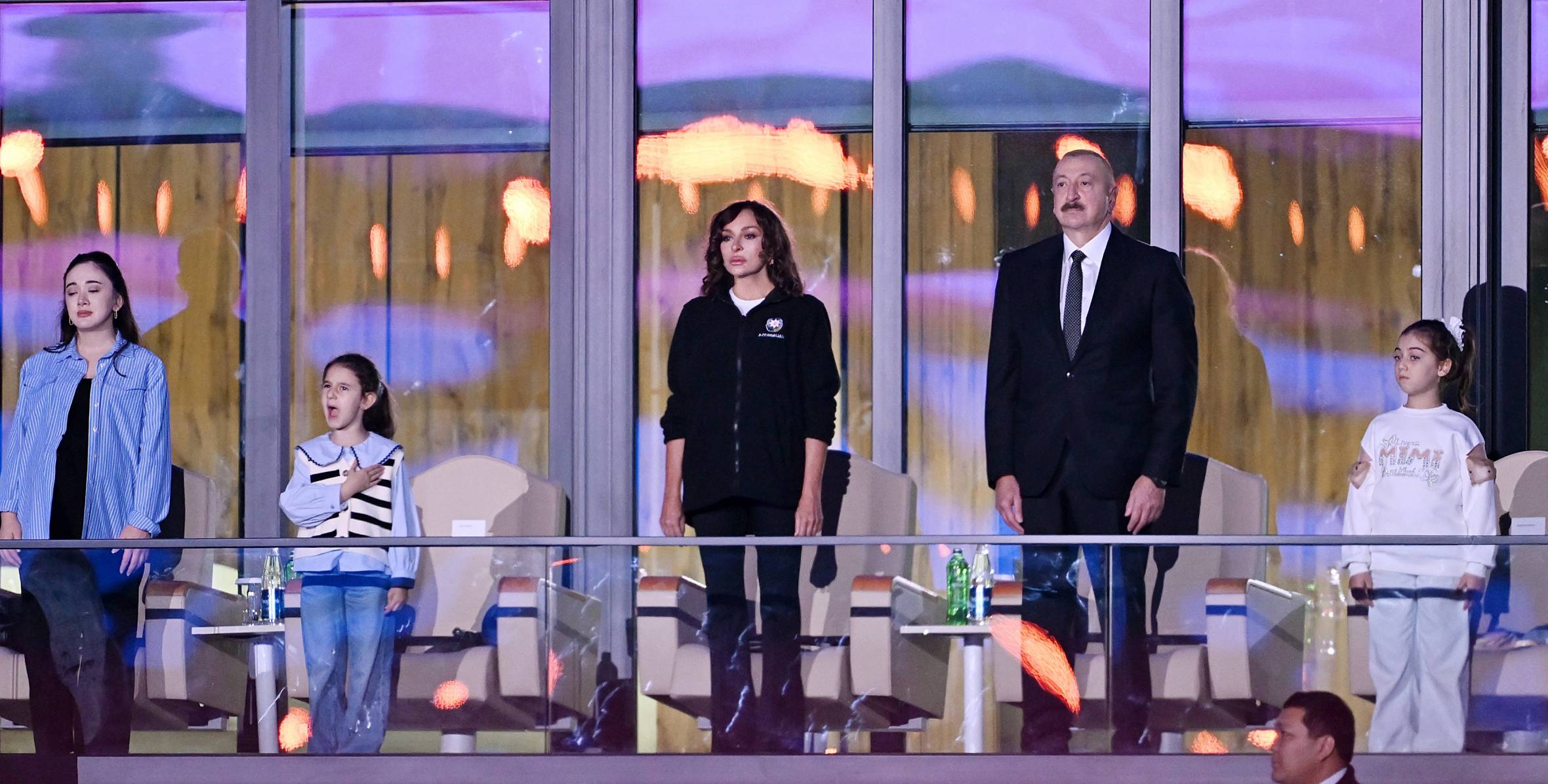 İlham Əliyev və birinci xanım Mehriban Əliyeva Gəncədə keçirilən III MDB Oyunlarının təntənəli açılış mərasimini izləyiblər