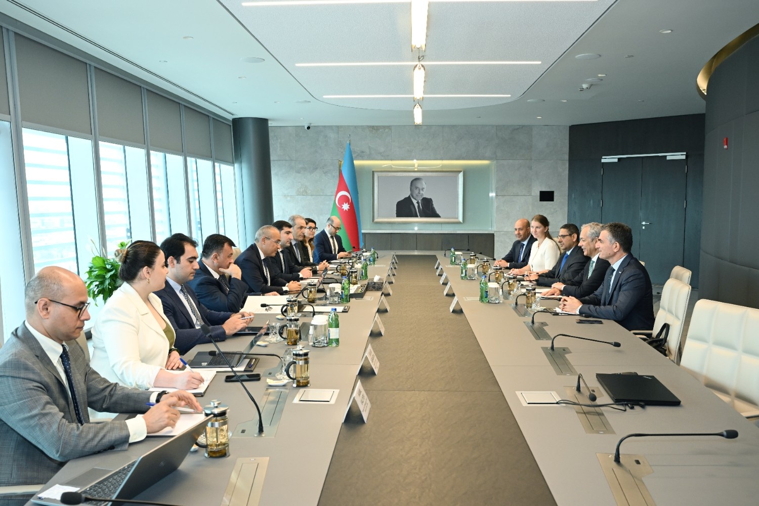 “ACWA Power” şirkəti ilə dəniz suyunun duzsuzlaşdırılması layihəsi müzakirə edilib
