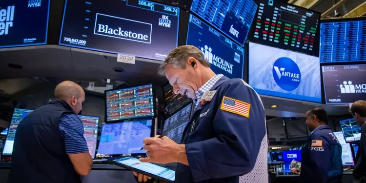 “S&P 500” və “Dow Cones” yeni zirvələrə çatdı