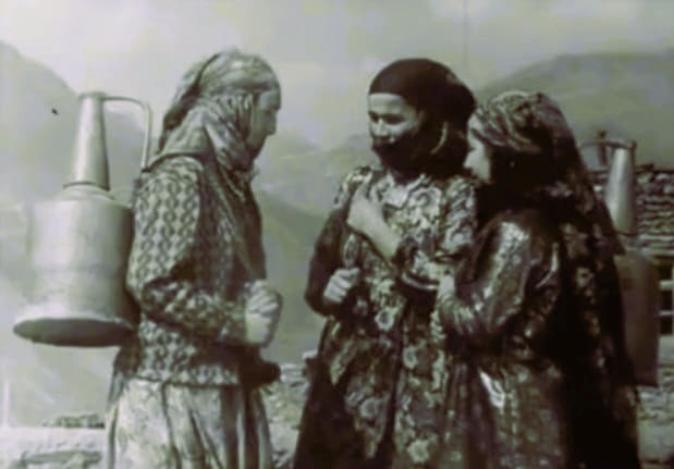 Şahdağ dil qrupuna aid xalqlar : Qrızlılar