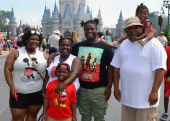 “Katrina faciəsi” nəticəsində bir ailə 1,043 mil uzağa köçməyə məcbur oldu