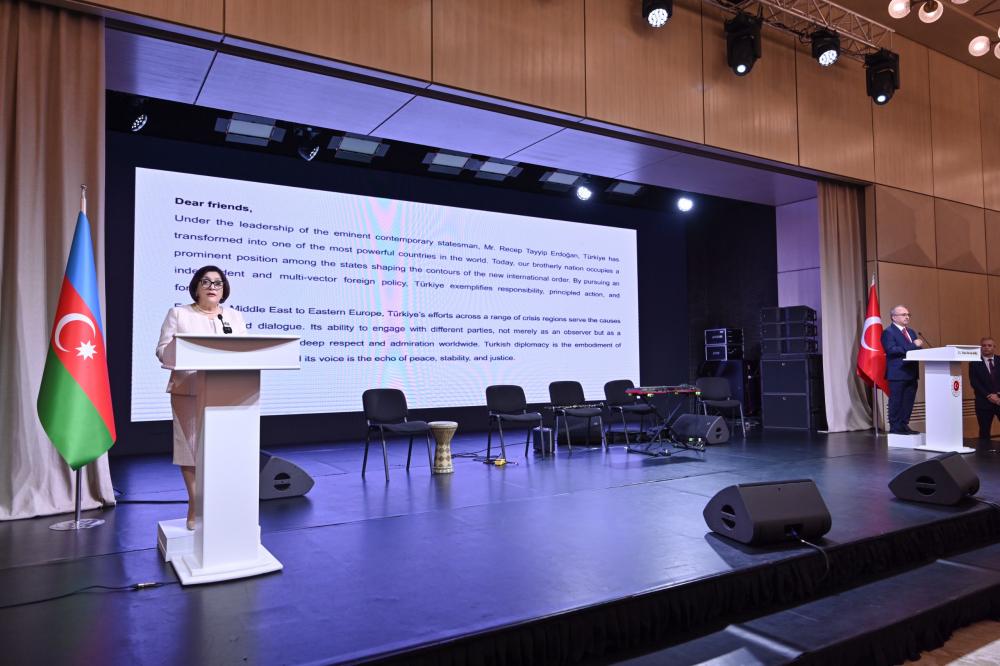 Milli Məclisin sədri Sahibə Qafarova Türkiyə Respublikasının milli bayramı münasibəti ilə keçirilən tədbirdə çıxış edib