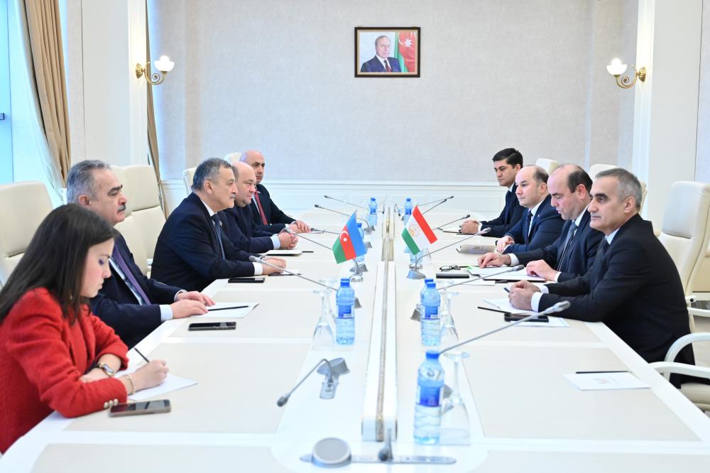 Milli Məclisdə Tacikistan parlament nümayəndə heyəti ilə görüş keçirilib