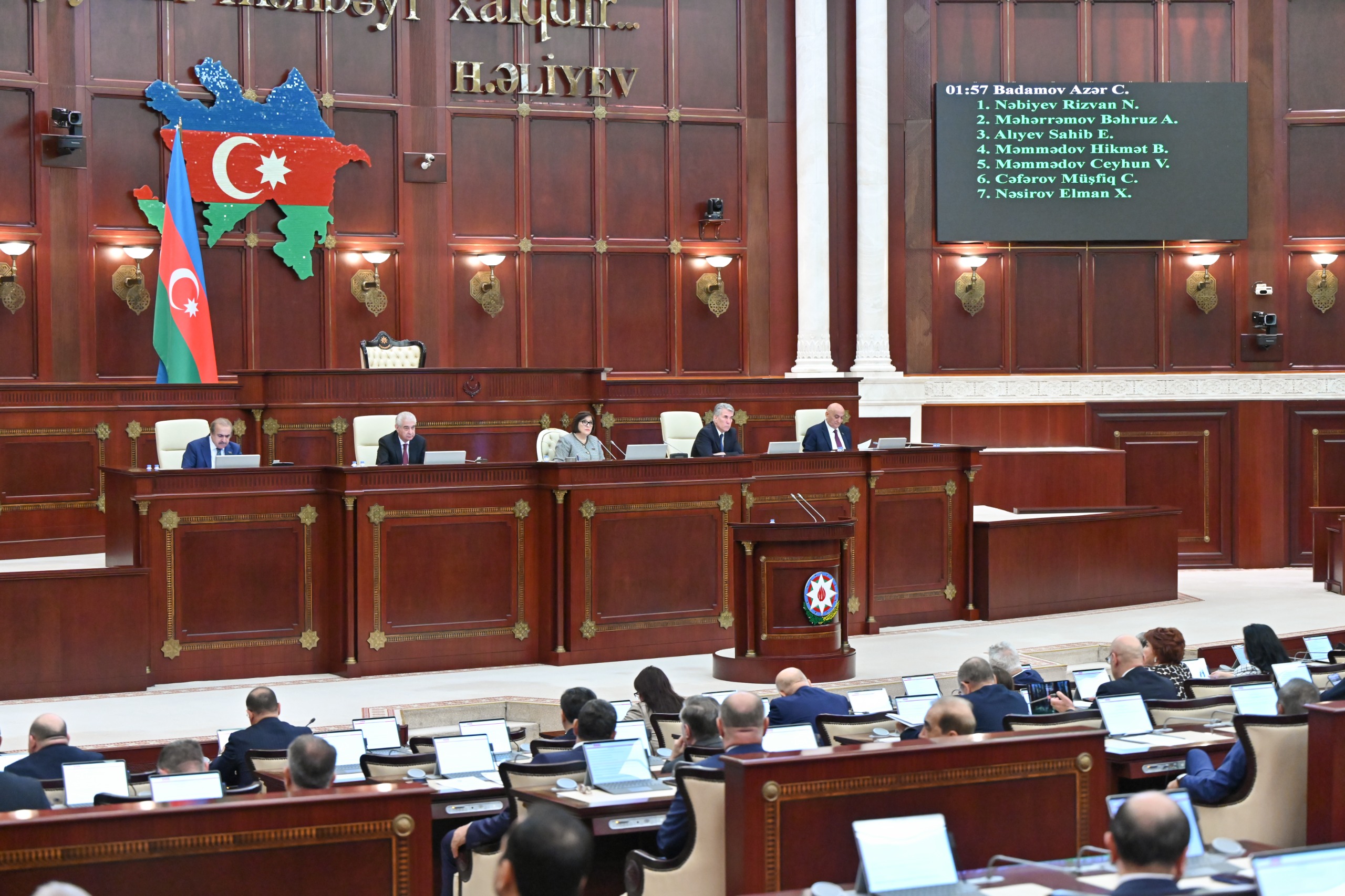 Milli Məclisin payız sessiyasında növbəti plenar iclası keçirilib
