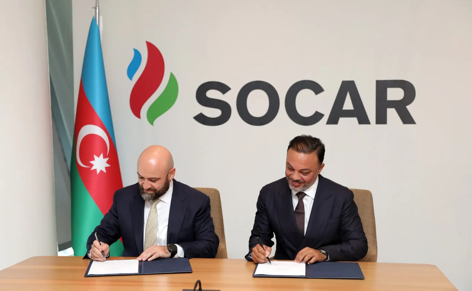SOCAR ilə SLB şirkəti arasında “Bahar” və “Qum-dəniz” yataqlarının yenidən işlənməsi üzrə əməkdaşlıq sənədi imzalanıb