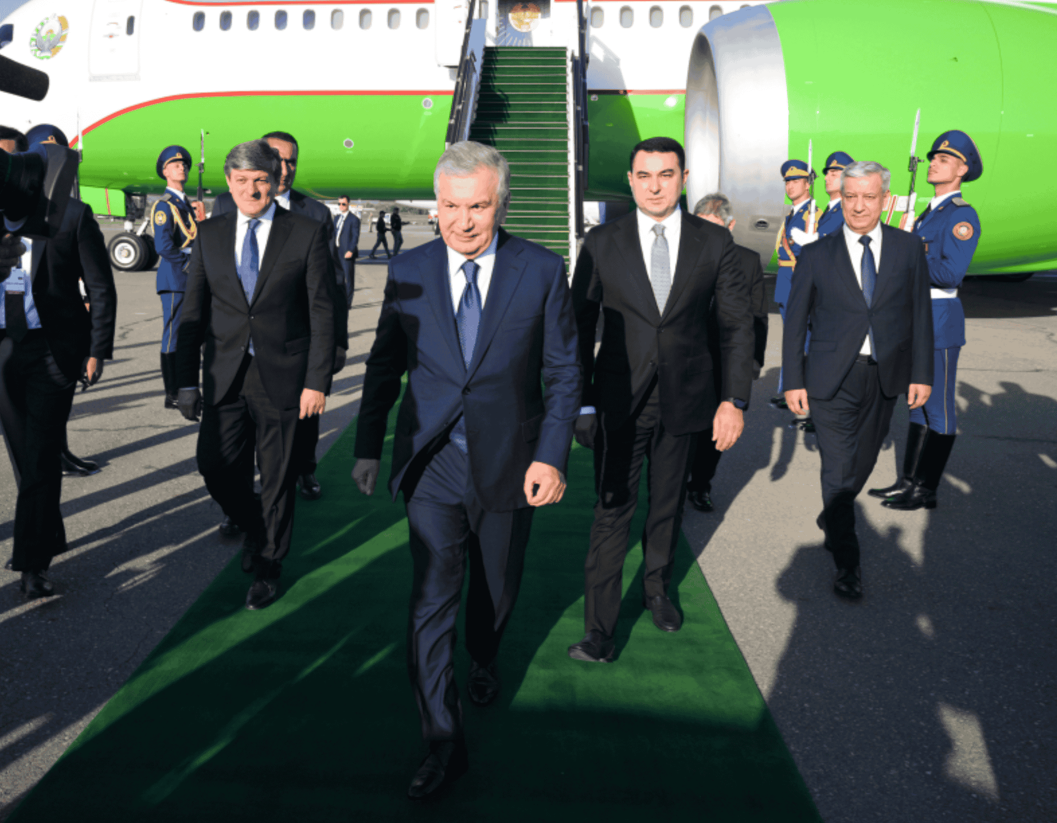 Özbəkistan Prezidenti Şavkat Mirziyoyev Azərbaycanda səfərdədir