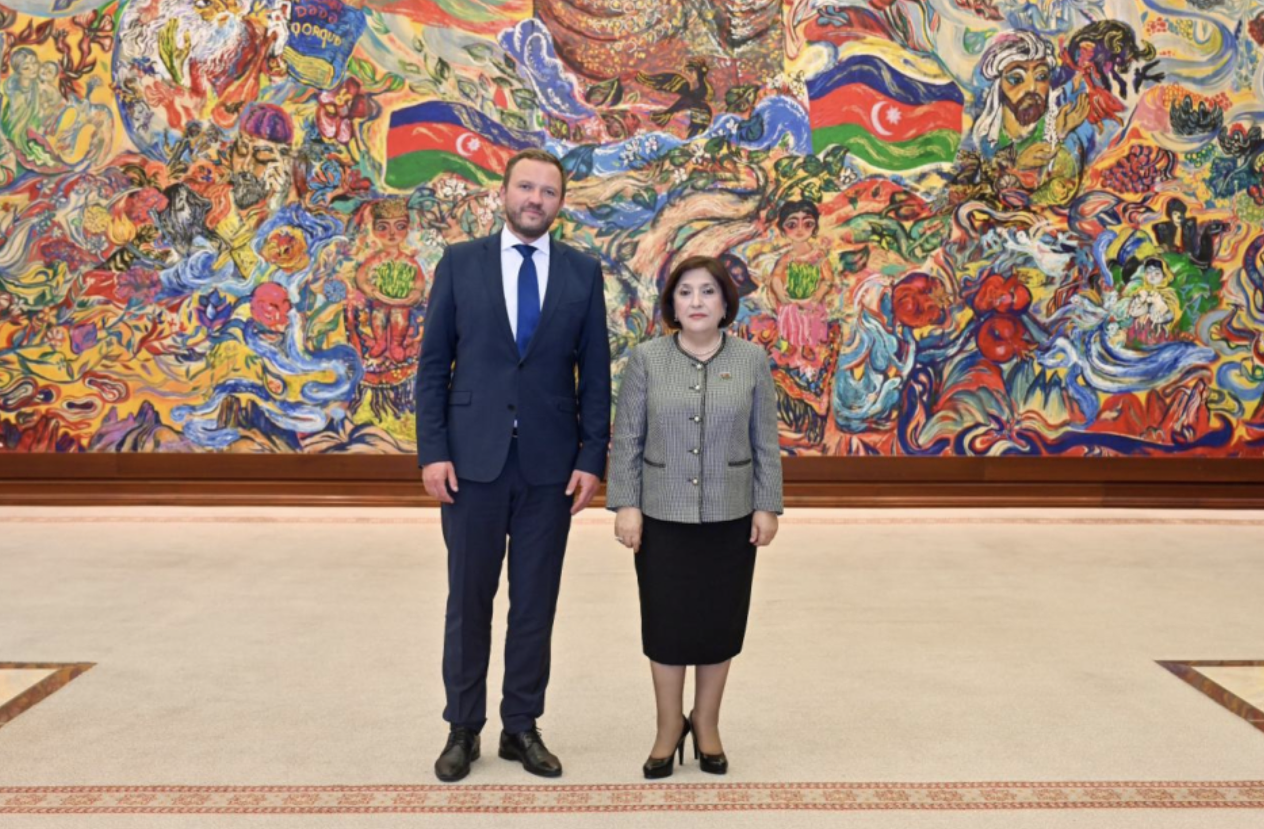 Milli Məclisin sədri Sahibə Qafarova Estoniyanın xarici işlər naziri ilə görüşüb