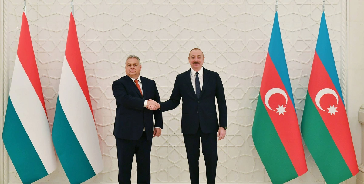 İlham Əliyev Macarıstanın baş nazirini təbrik etdi