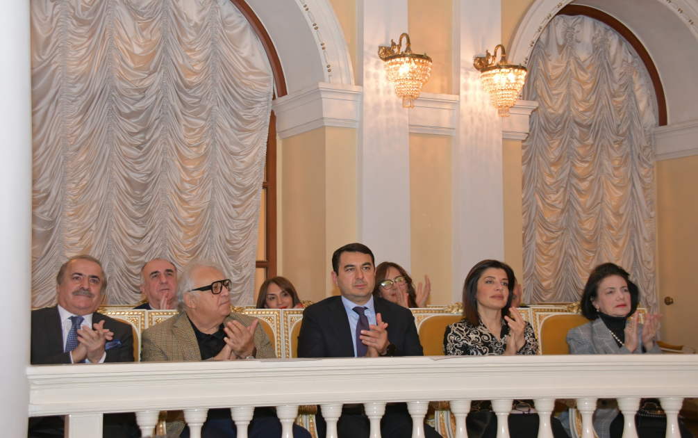 Vasif Adıgözəlov 90