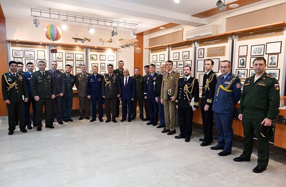 Hərbi attaşelər Bakıda