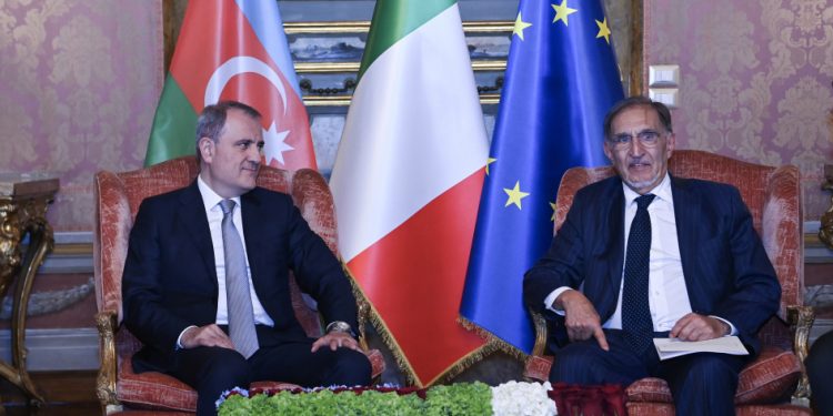 Ceyhun Bayramov İtaliya Senatının sədri ilə görüşüb
