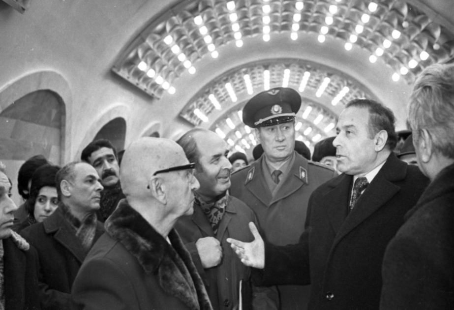 Bu gün metropoliten işçilərinin peşə bayramıdır