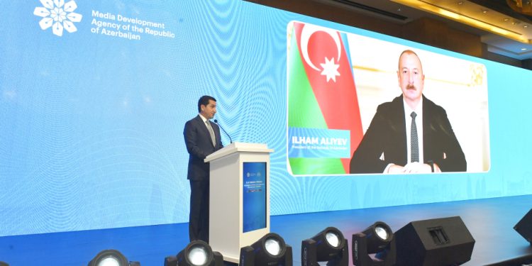 D-8 Media Forumunun açılış mərasimi keçirilib