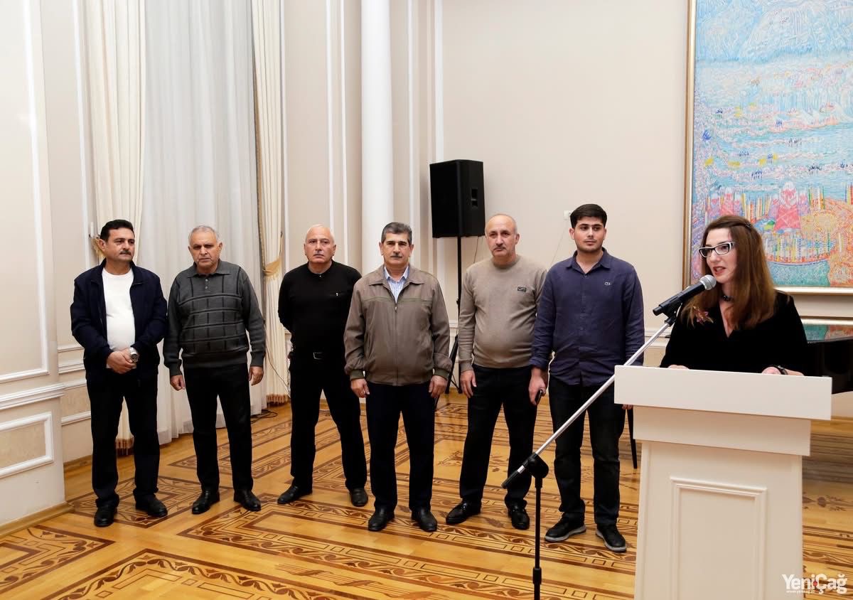 “Qələbənin Rəngləri” adlı sərginin açılıışı baş tutub