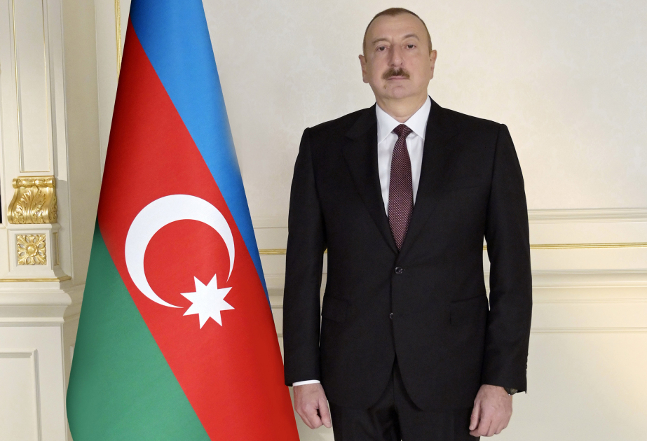 Prezident İlham Əliyev: Bu gün Azərbaycanın hər bir yerində dövlət bayrağı dalğalanır