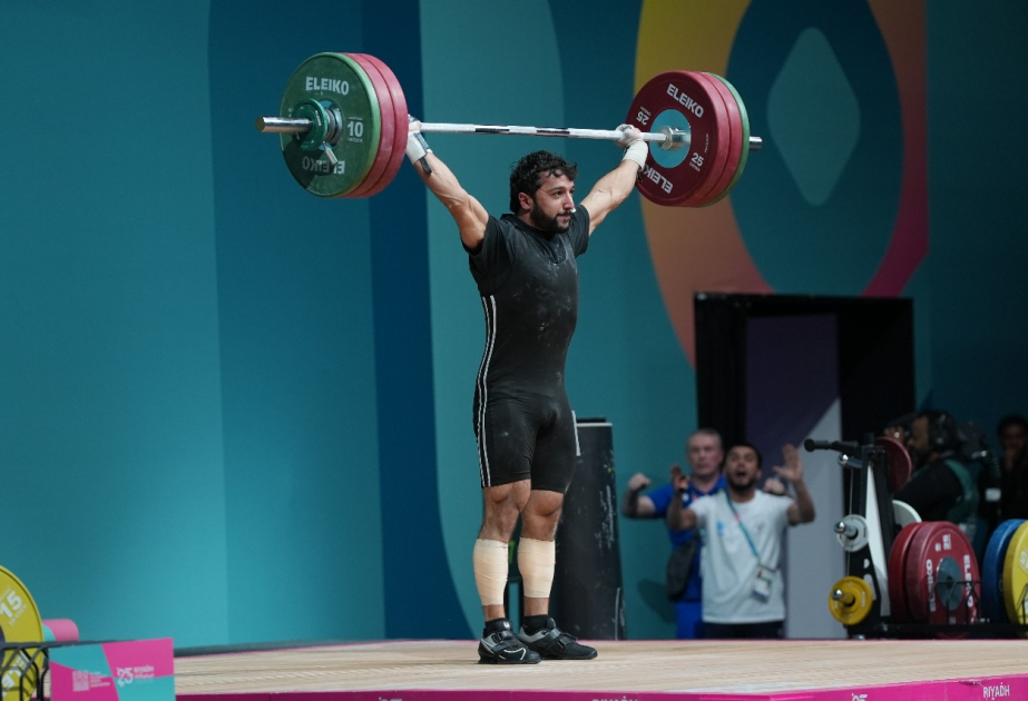 Azərbaycanlı ağırlıqqaldıran İslamiadada üç medal qazanıb