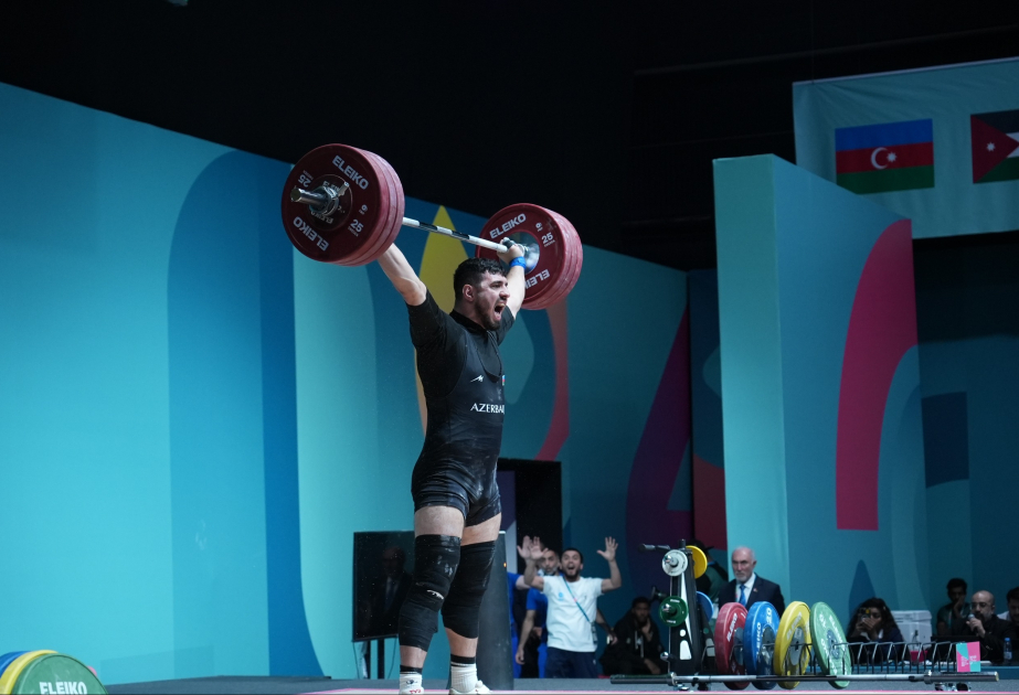 Azərbaycan ağırlıqqaldıranı İslamiadada 2 gümüş medal qazanıb